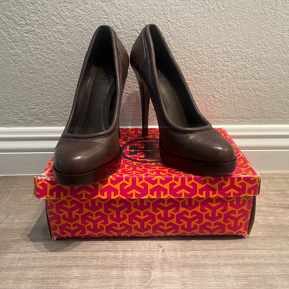 TORY BURCH Chocolate Brown Vegan Leather Stiletto Pumps!  Sz 10.5!